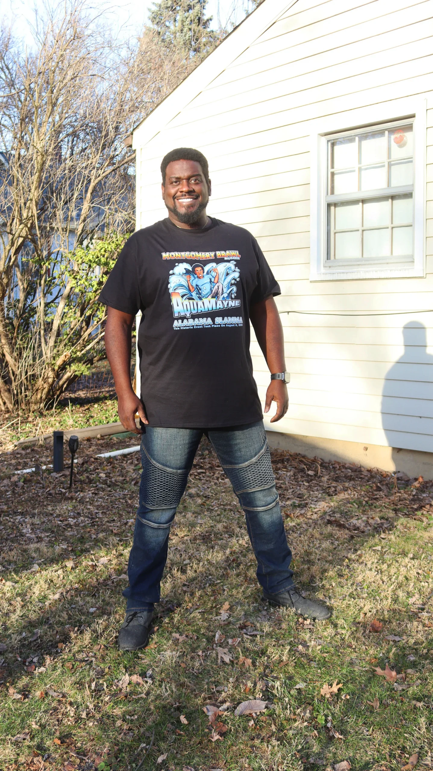 Deluxe AquaMayne Dock Hero T-shirt - Image 4